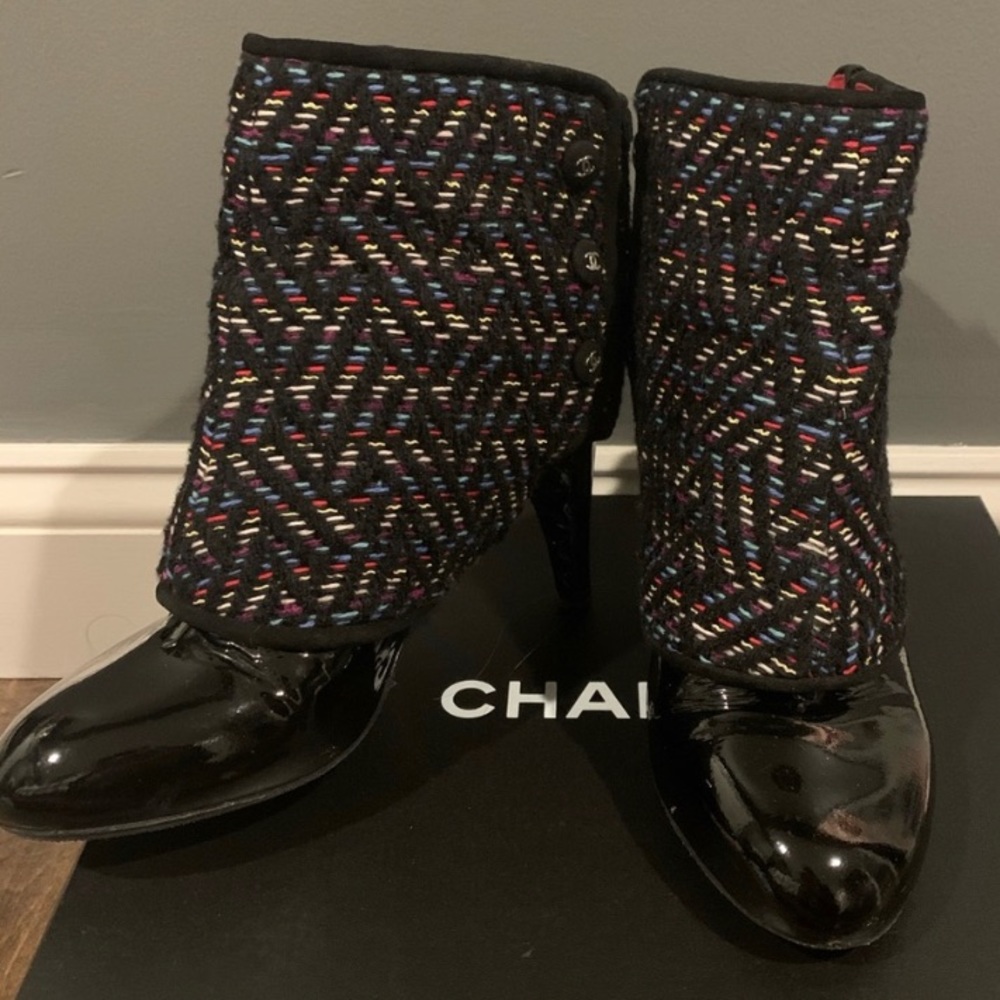 100% Authentic Rare Chanel patent leather booties (box not included)